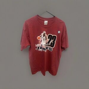Cleveland Cavaliers LeBron James #23 Large T Shirt